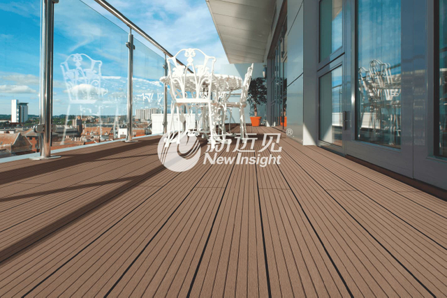 Anti-slip Decking