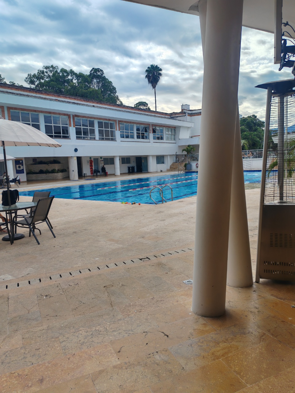 Poolside areas 2.jpg